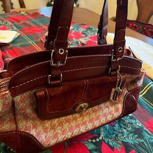 COACH Vintage Houndstooth Satchel - GOOD CONDITION, RARE AND STILL SO BEAUTIFUL!